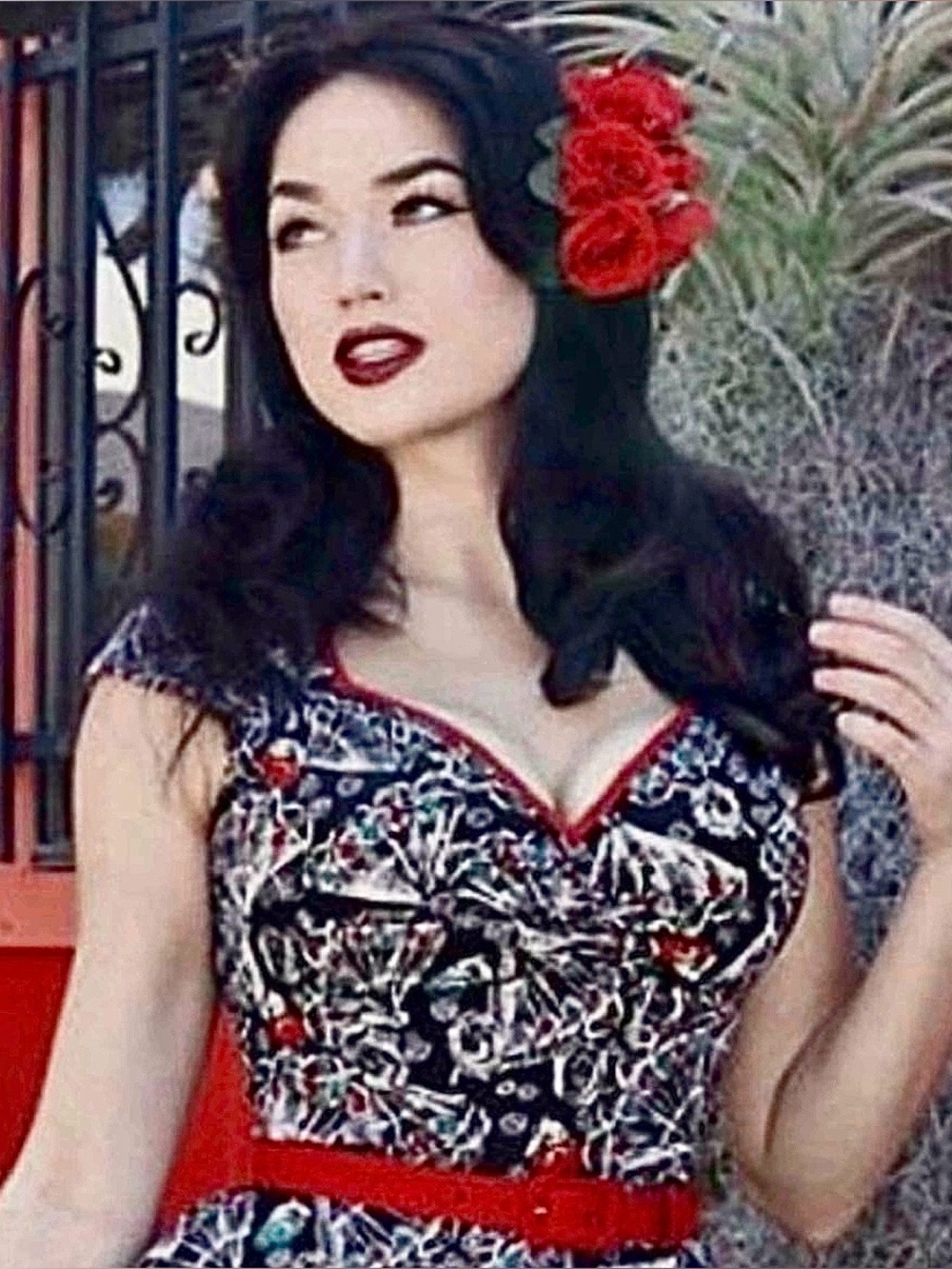 Pin Up Couture Heidi dress in Spanish Fan Print Sz S